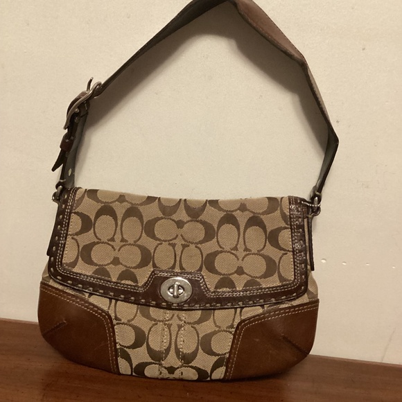 COACH SHOULDER BAG VINTAGE SZ S - Picture 2 of 12